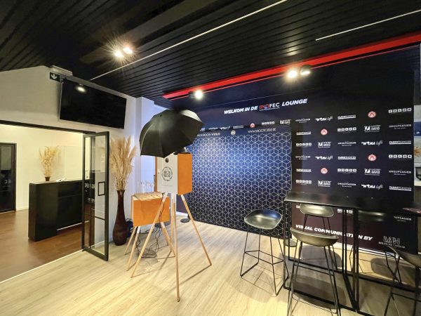 Photobooth met achtergrond [Kortrijk] - Afbeelding 10